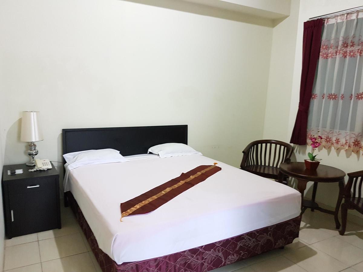 Ning Ed-Hotel Malang Exterior foto