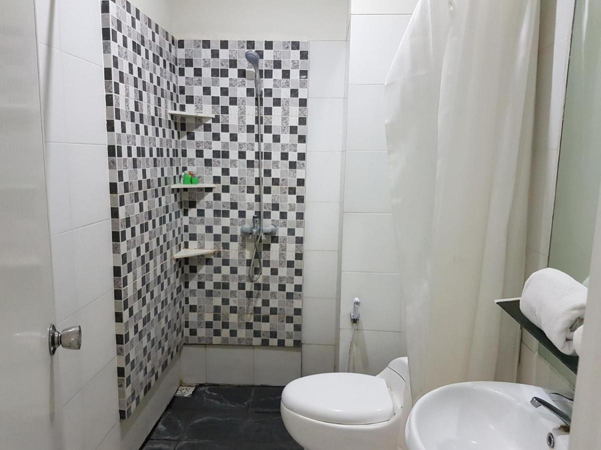Ning Ed-Hotel Malang Zimmer foto