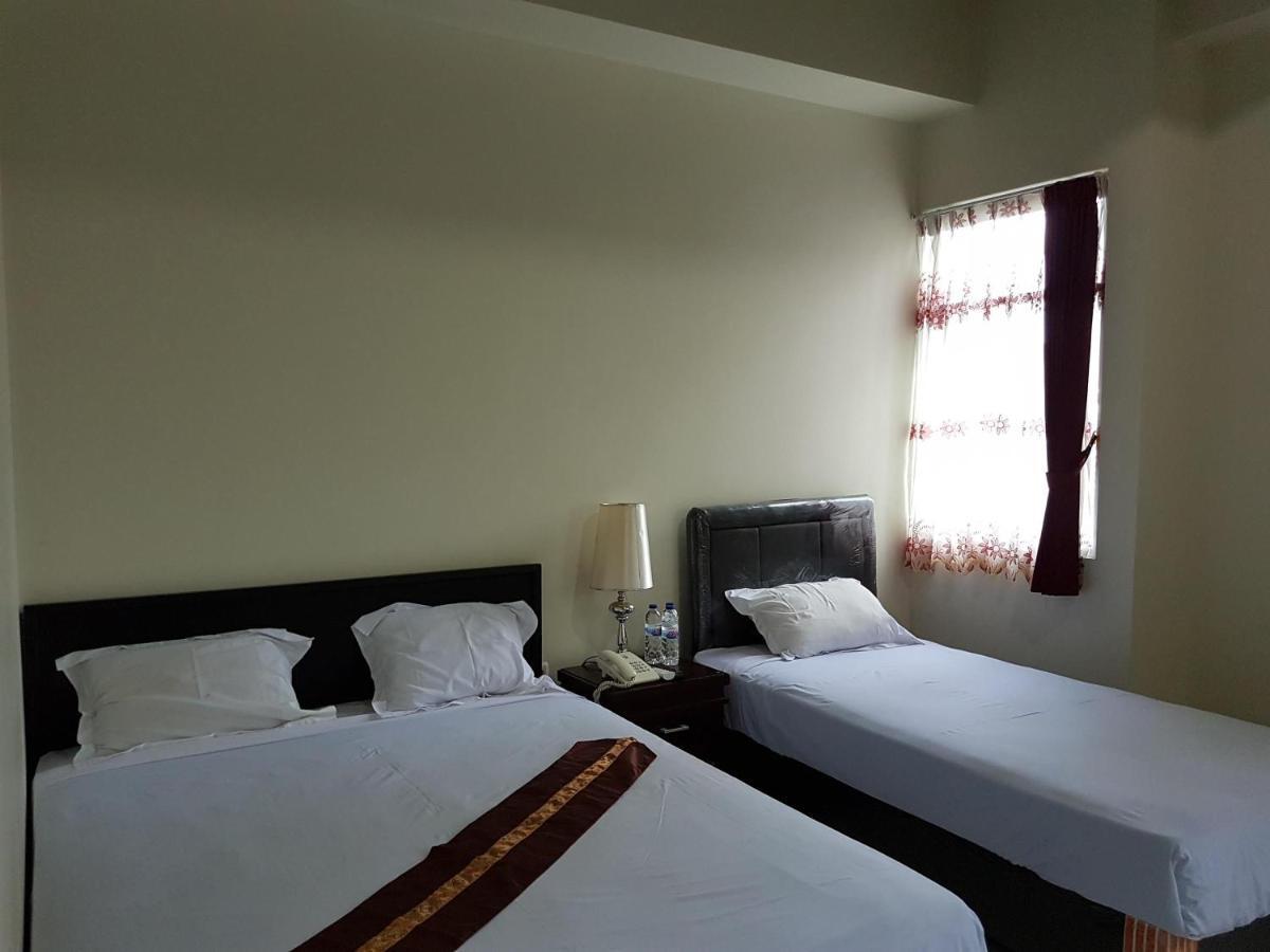 Ning Ed-Hotel Malang Zimmer foto